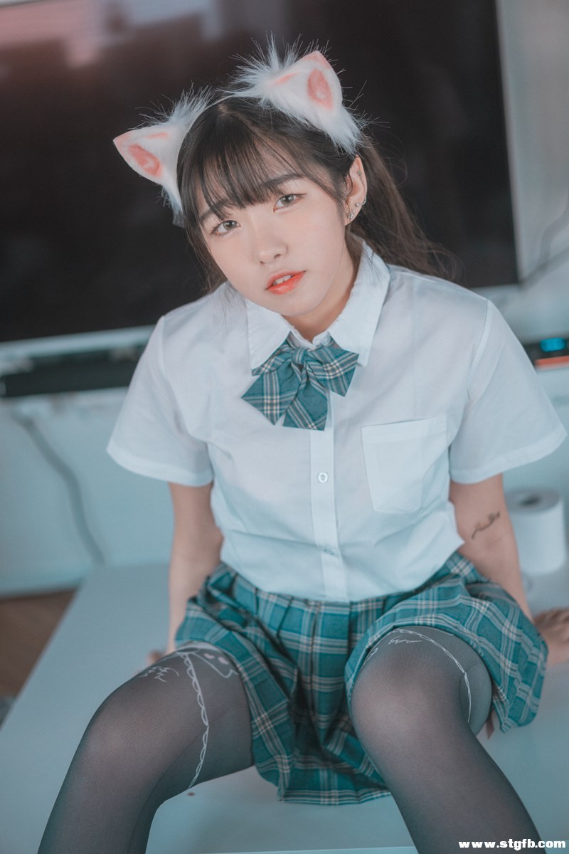 0002.jpg