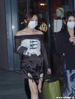 ѡƷ NO.3265 [298P/0.99G]